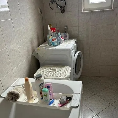Apartment 90qm Flat In Ciovo *